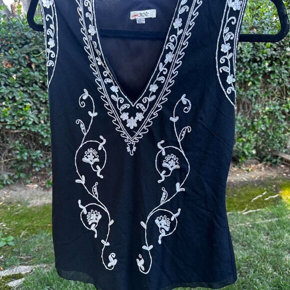 Y2K 90s Glam Cache Brand Knit Emboridered Top Size L Measurements in photos! - Picture 1 of 6